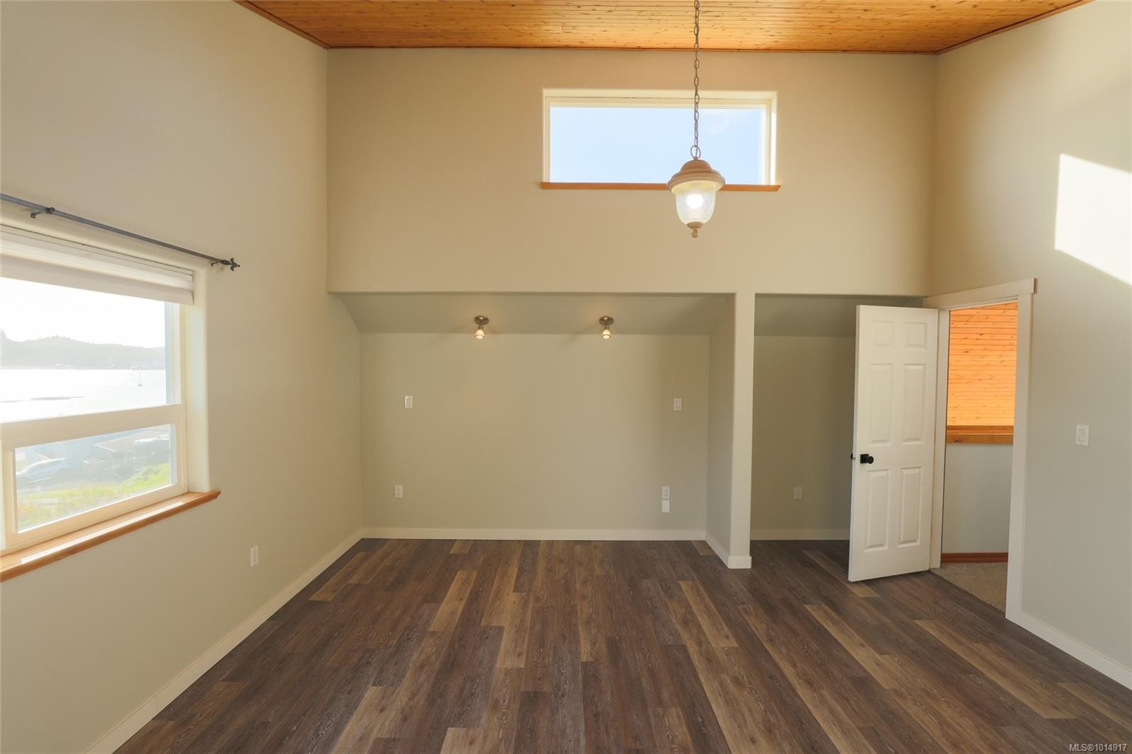 8730 Seaview Dr, Port Hardy, BC