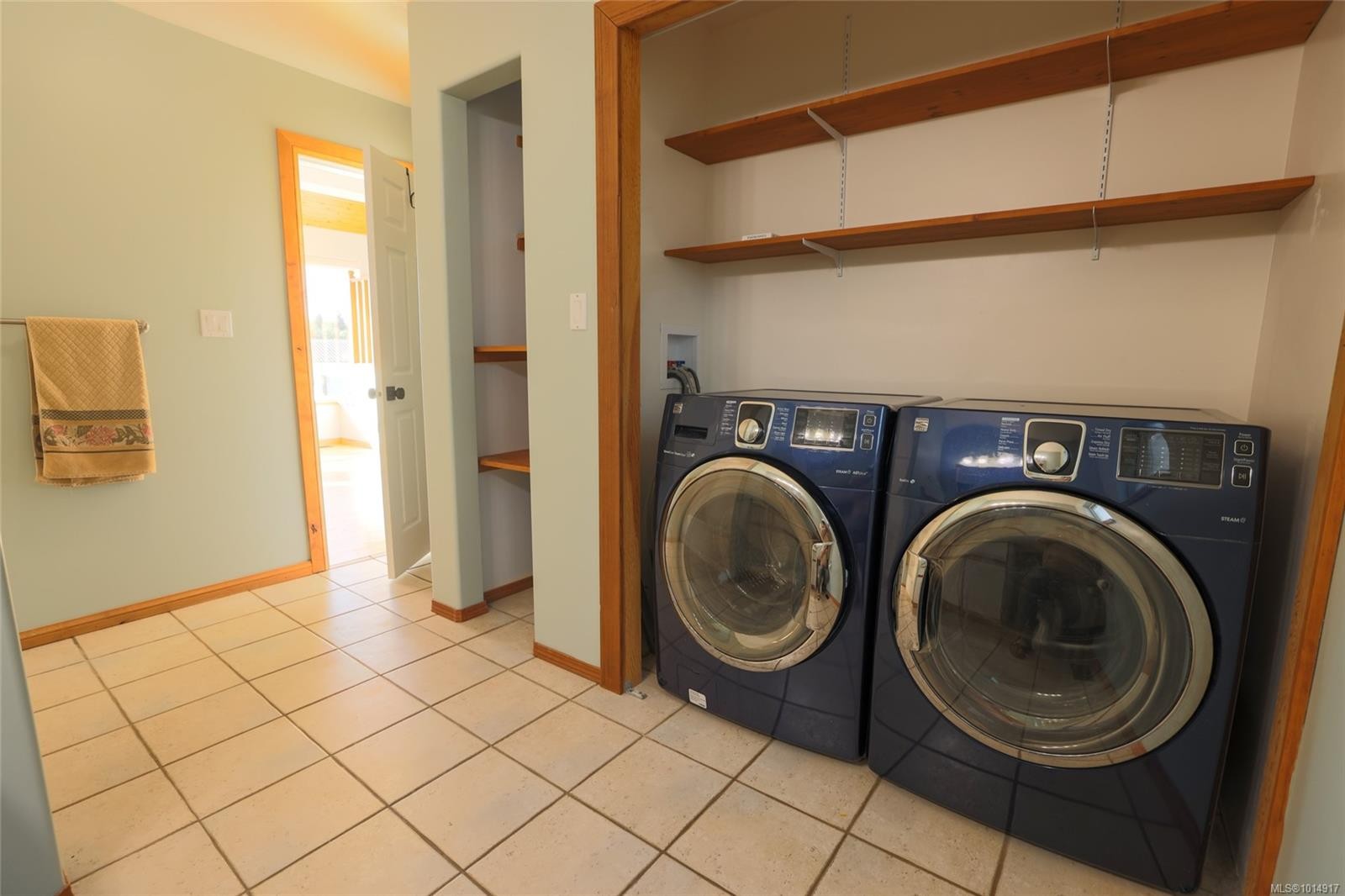 8730 Seaview Dr, Port Hardy, BC