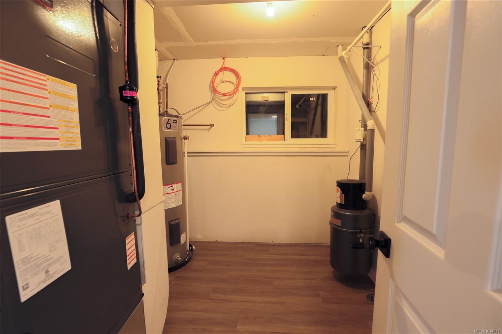 8730 Seaview Dr, Port Hardy, BC