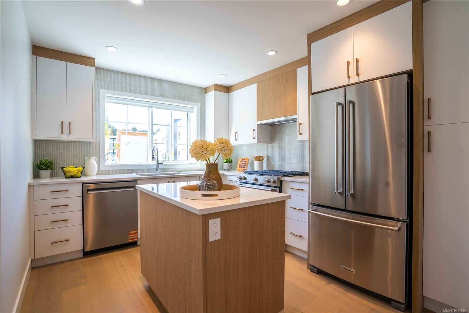 Unit 3-3907 Cedar Hill Rd, Saanich, BC