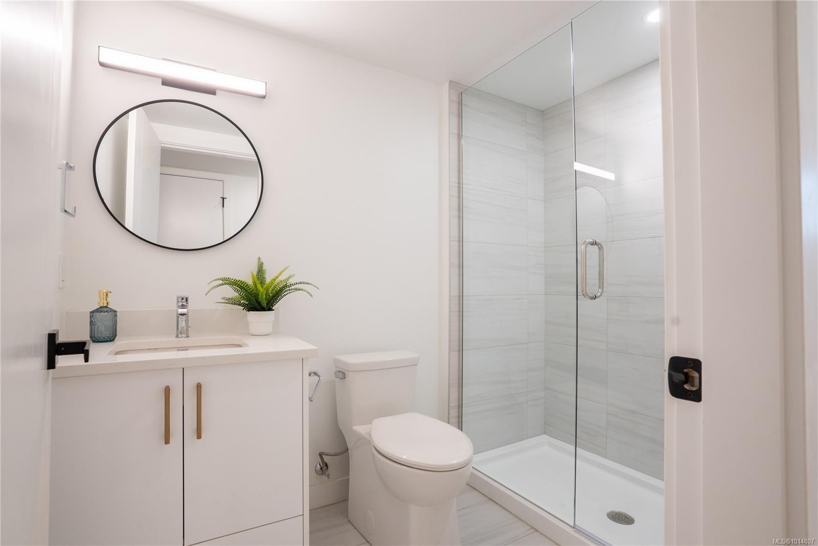 Unit 3-3907 Cedar Hill Rd, Saanich, BC