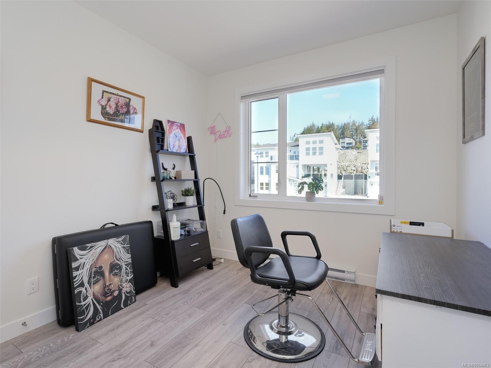 2311 Hudson Terr, Sooke, BC - Indoor Photo Showing Other Room