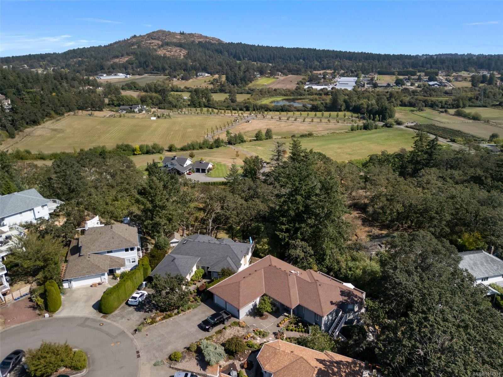 899 Currandale Crt, Saanich, BC