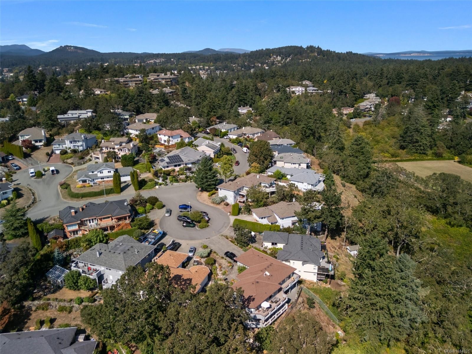 899 Currandale Crt, Saanich, BC