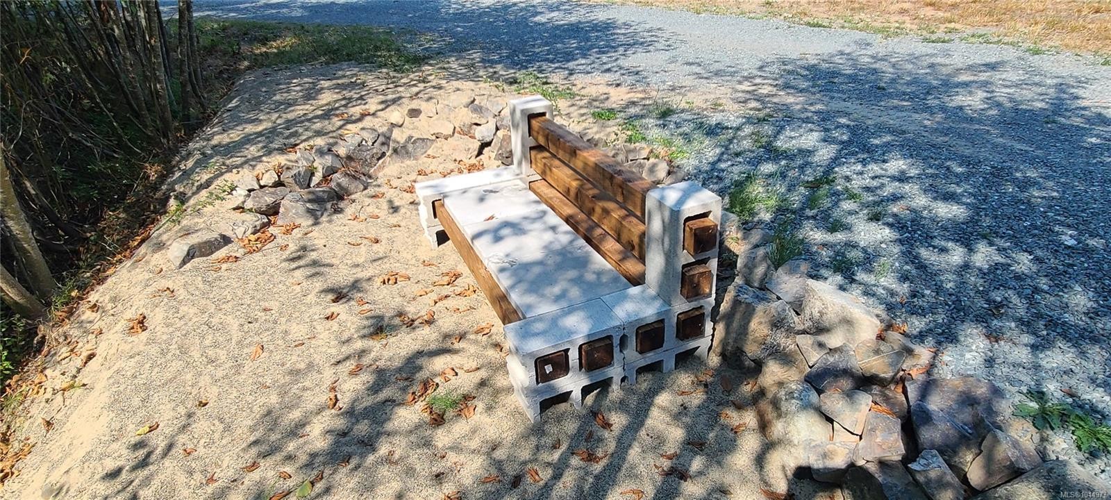 2262 Grafton Ave, Coombs, BC