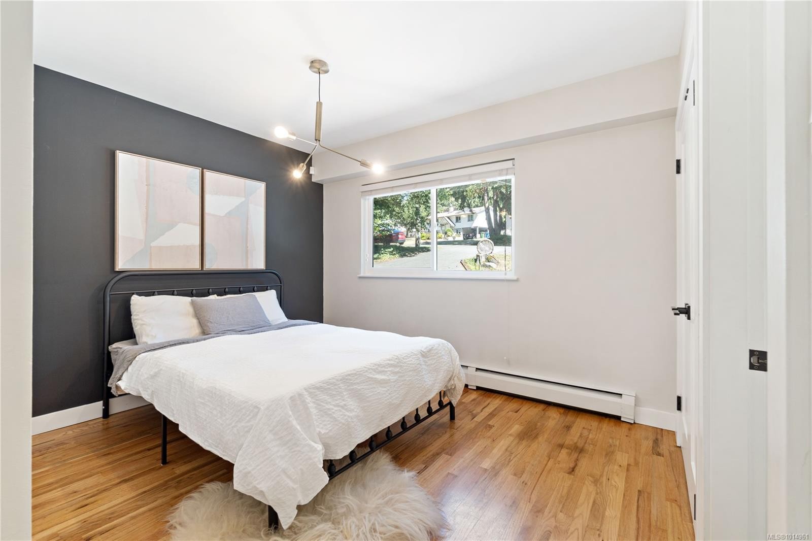 3365 Departure Bay Rd, Nanaimo, BC