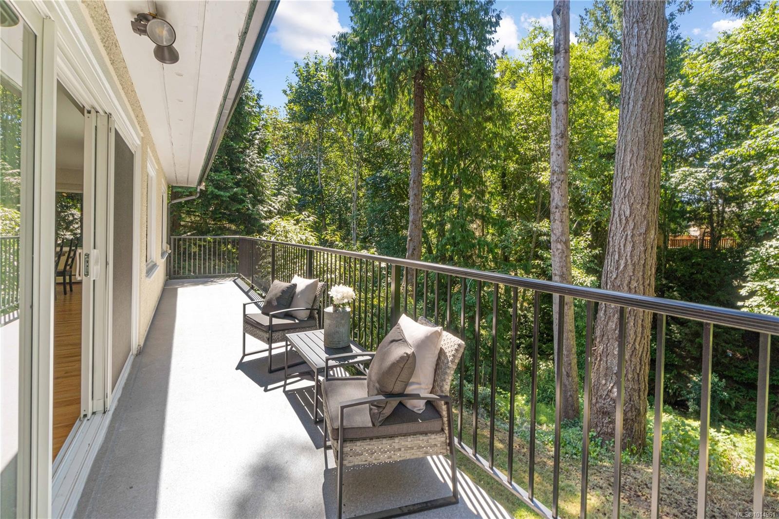 3365 Departure Bay Rd, Nanaimo, BC