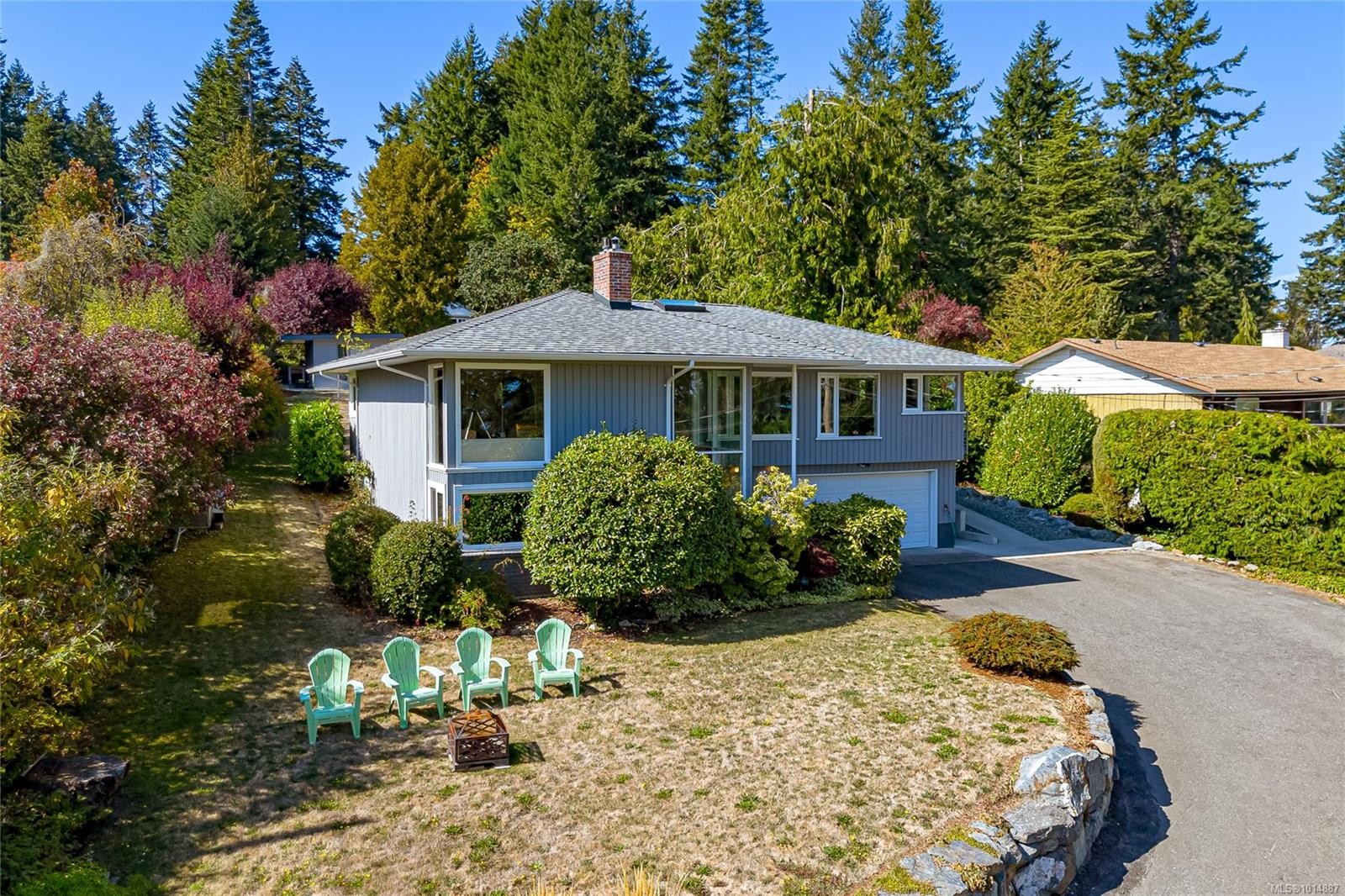 8650 Emard Terr, North Saanich, BC
