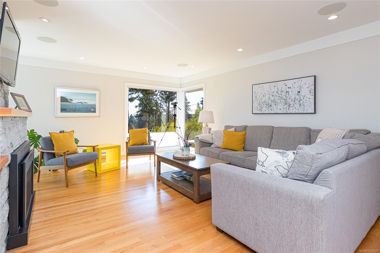 8650 Emard Terr, North Saanich, BC