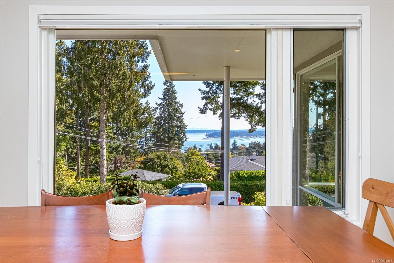 8650 Emard Terr, North Saanich, BC