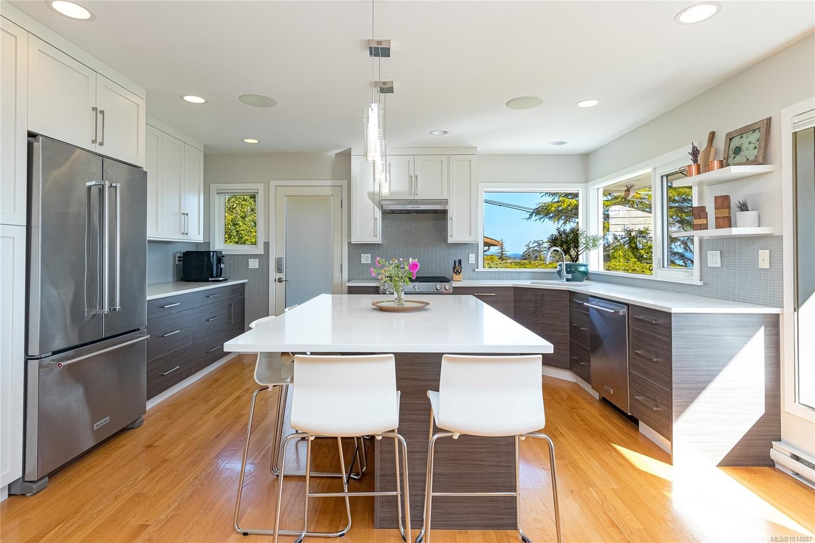 8650 Emard Terr, North Saanich, BC