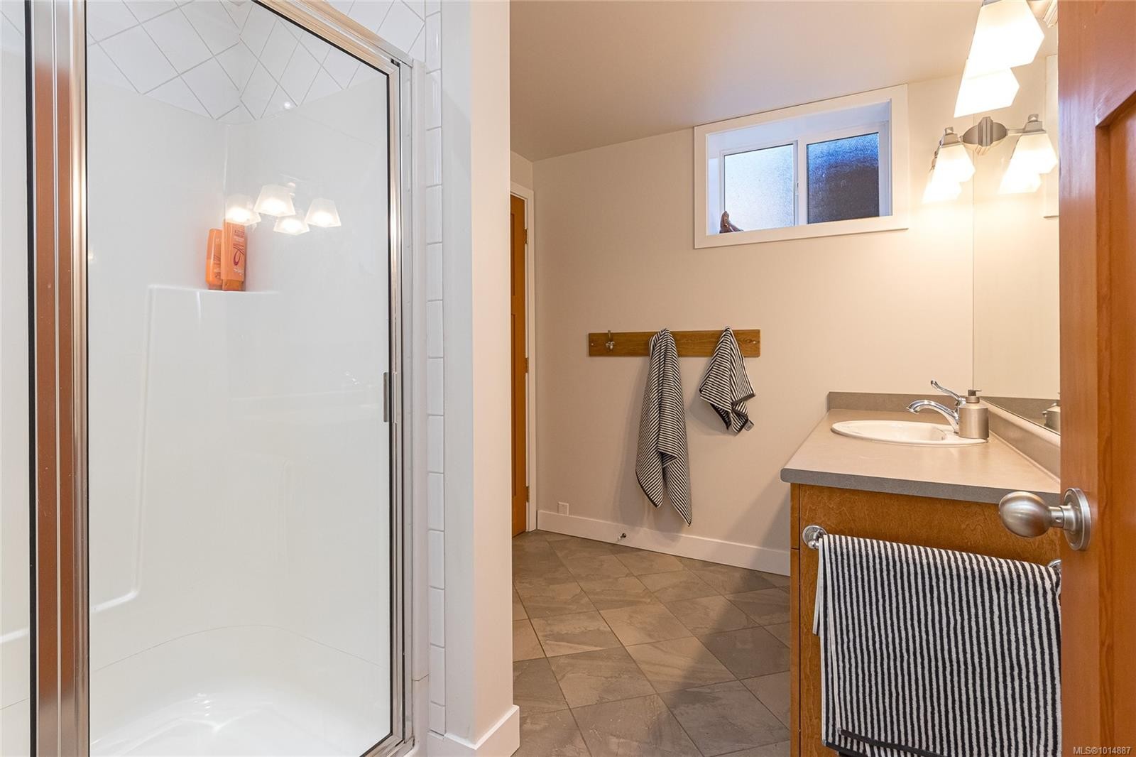 8650 Emard Terr, North Saanich, BC