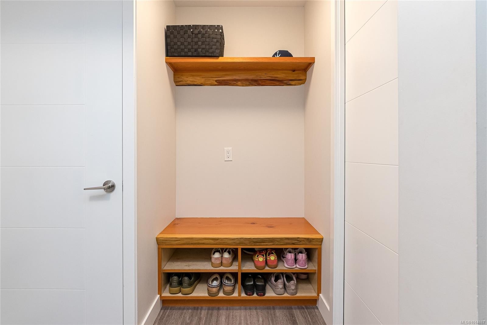 8650 Emard Terr, North Saanich, BC