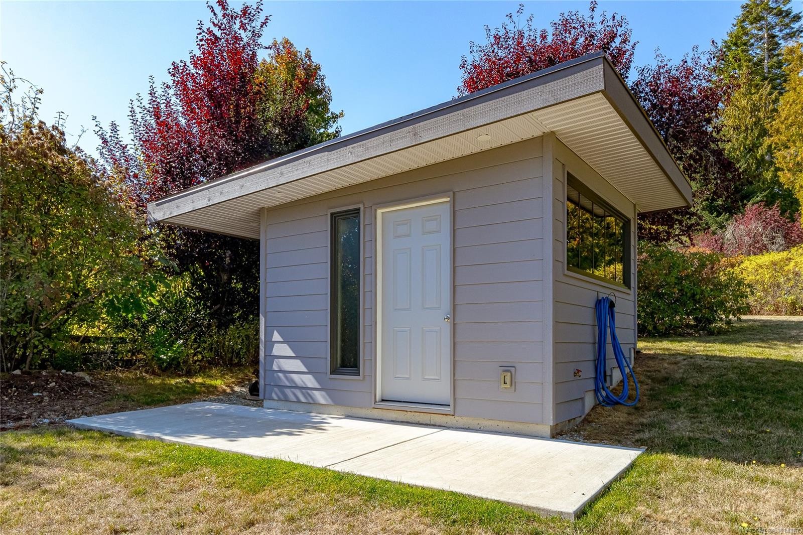 8650 Emard Terr, North Saanich, BC