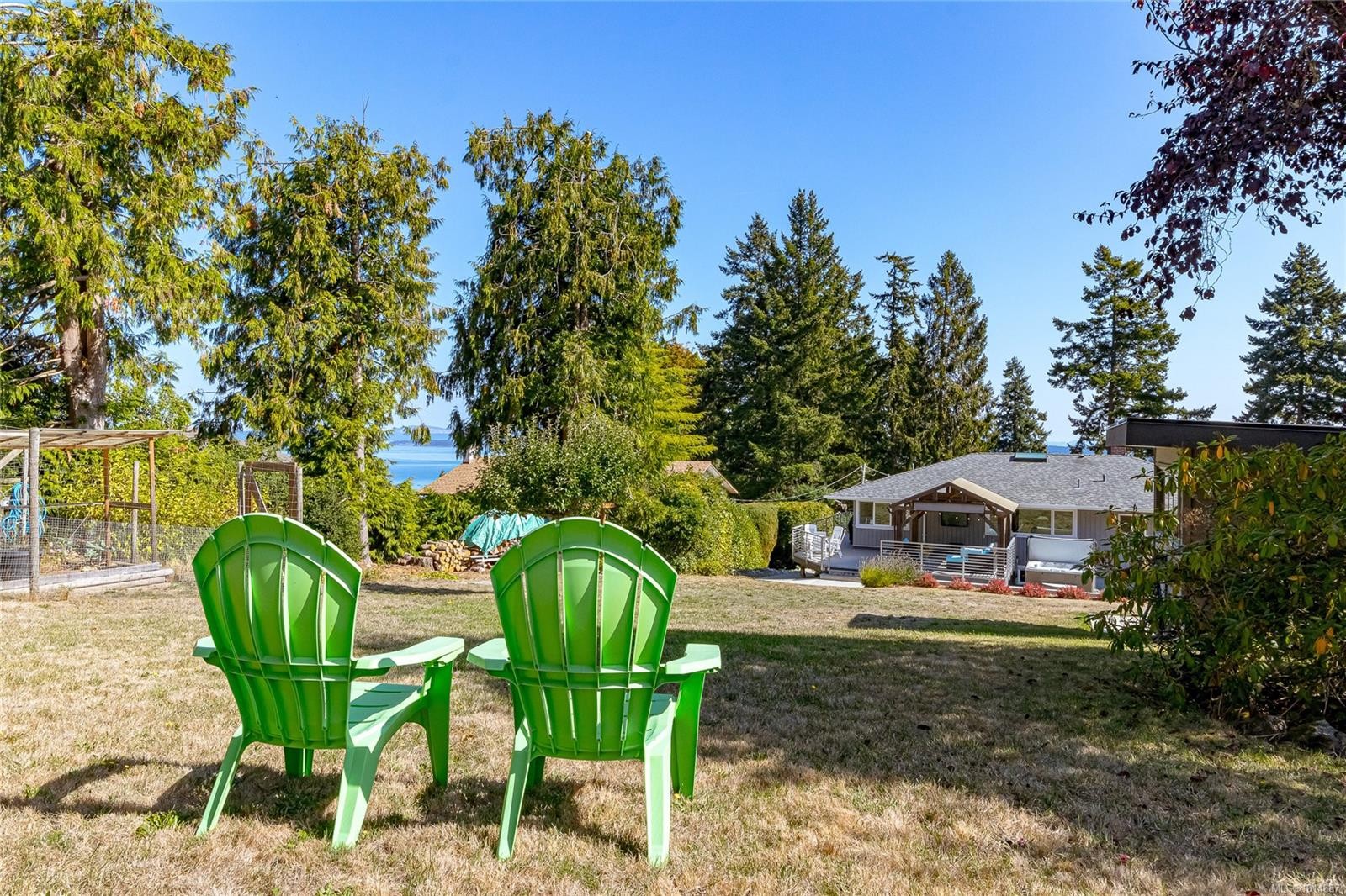 8650 Emard Terr, North Saanich, BC