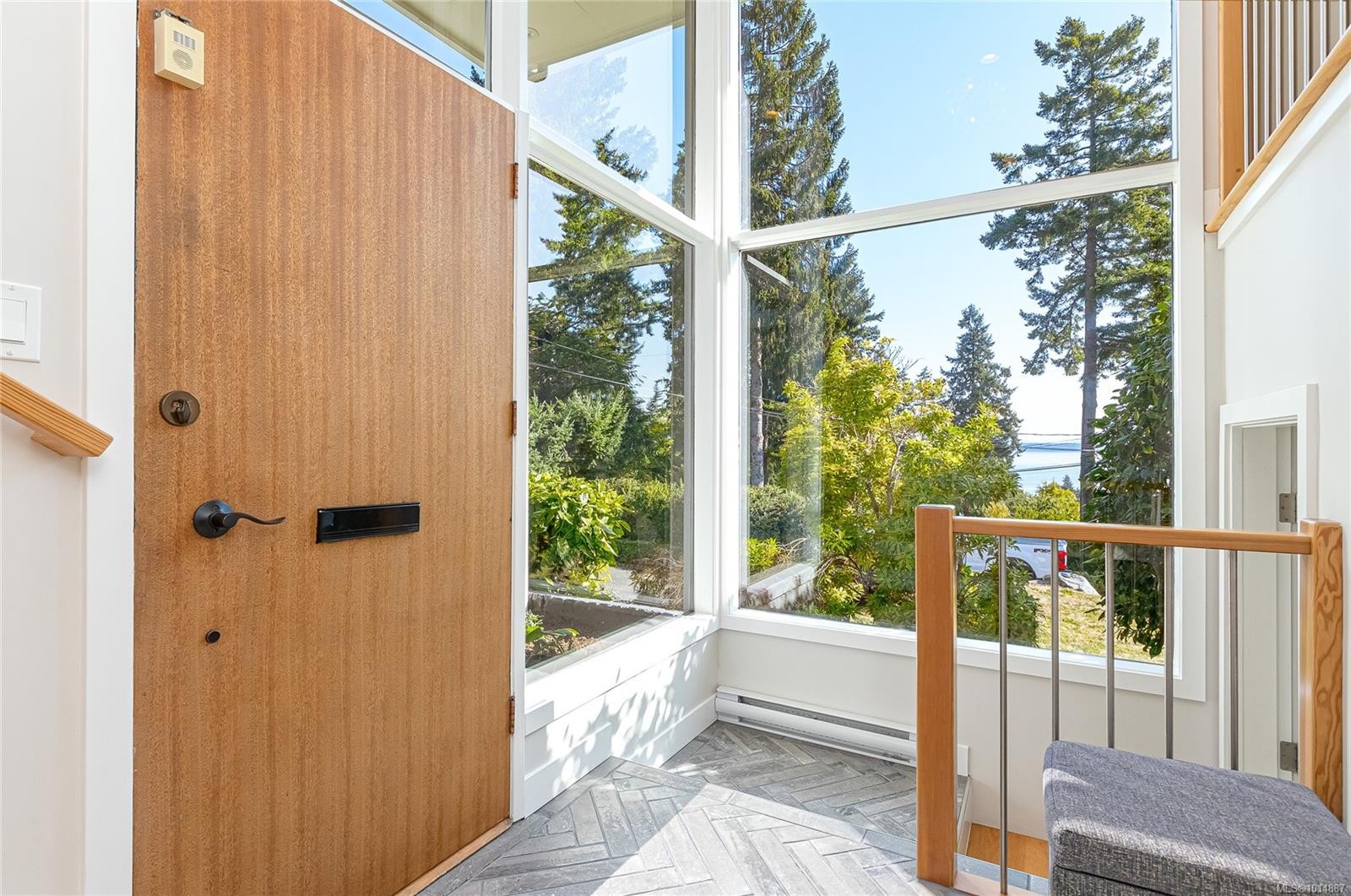 8650 Emard Terr, North Saanich, BC