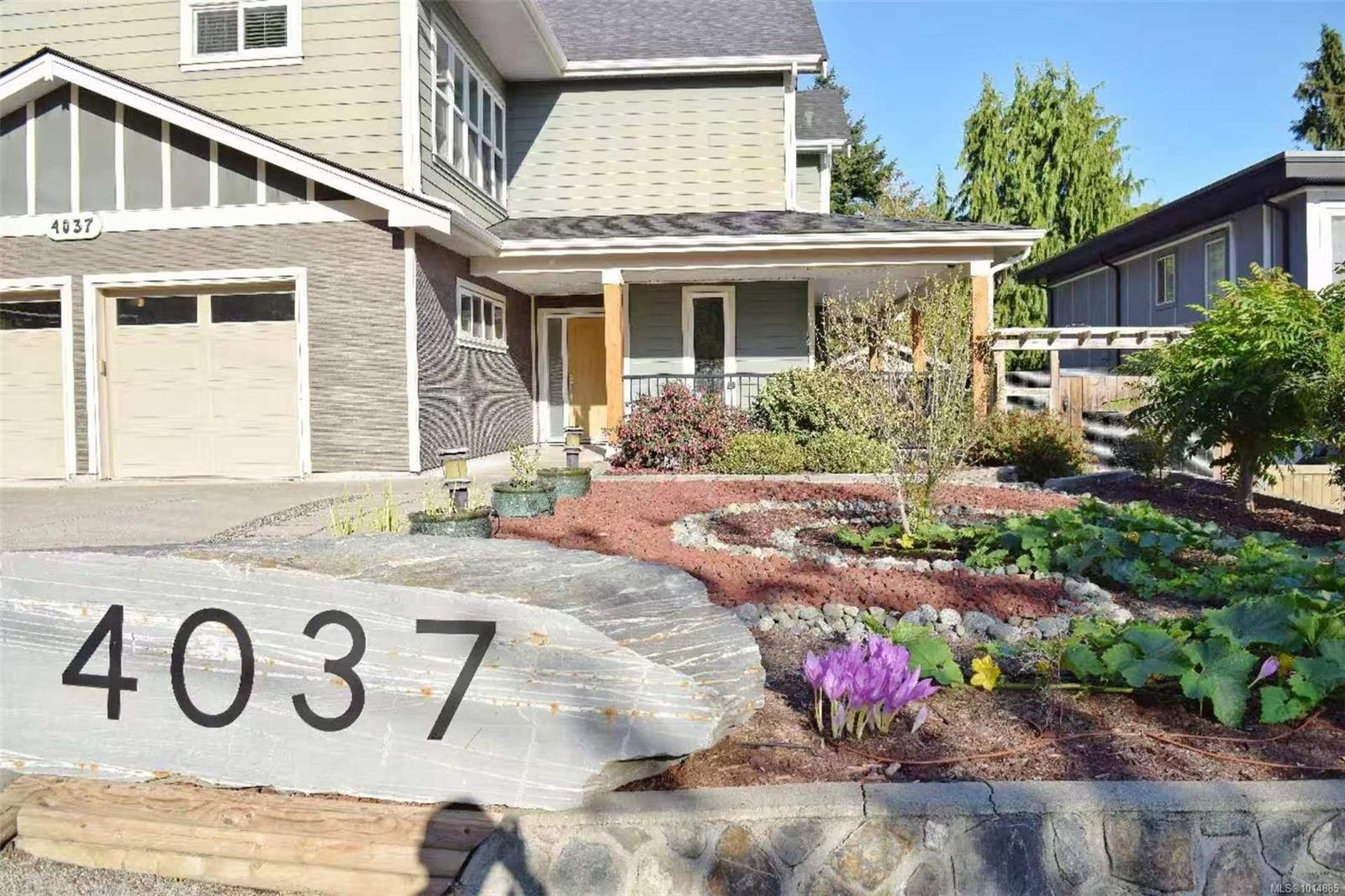 4037 Nelthorpe St, Saanich, BC