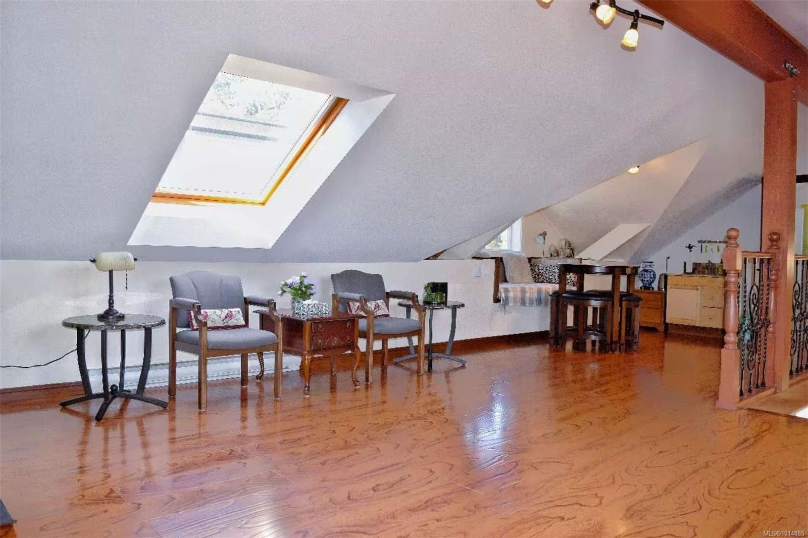 4037 Nelthorpe St, Saanich, BC