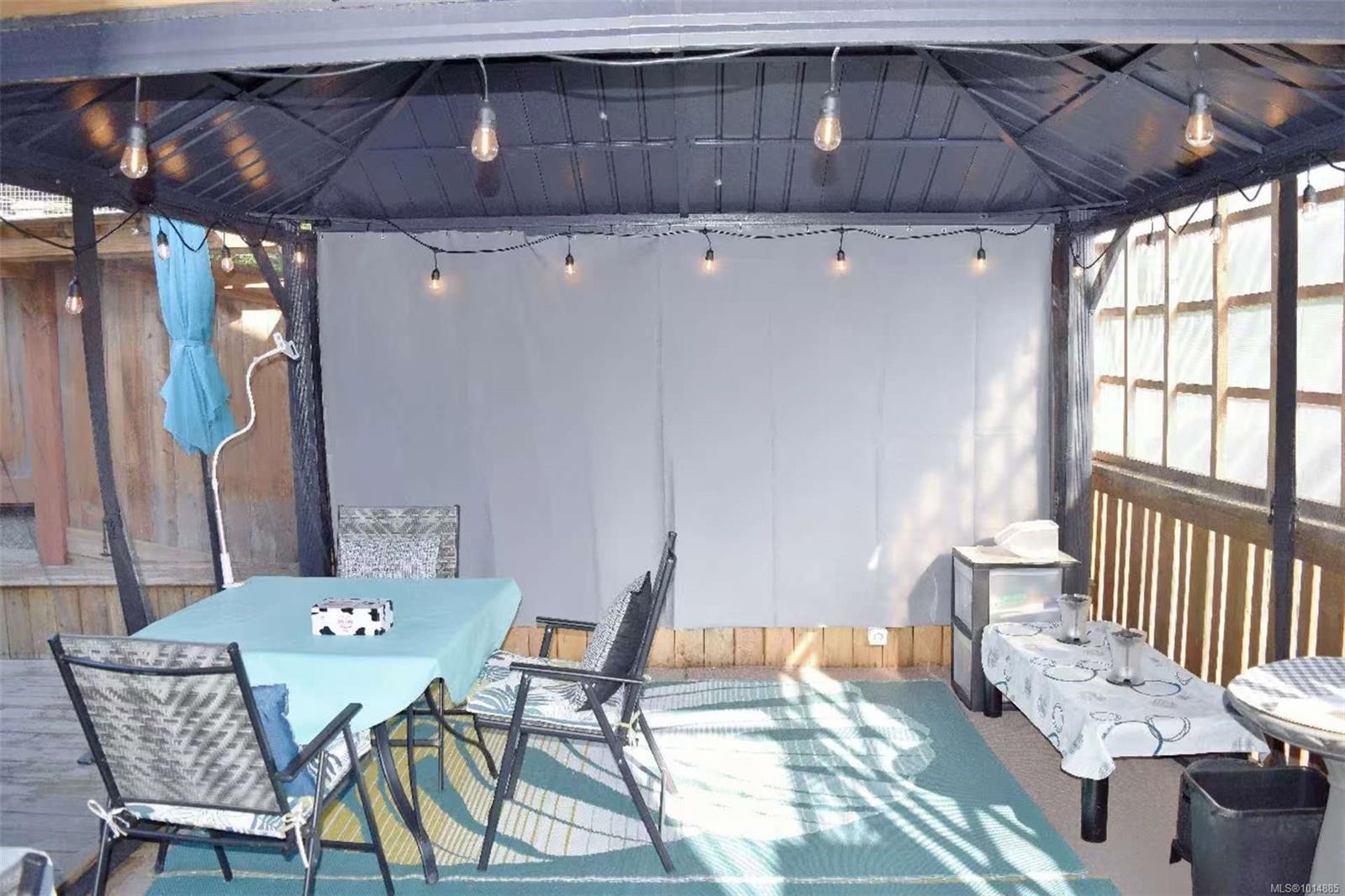 4037 Nelthorpe St, Saanich, BC