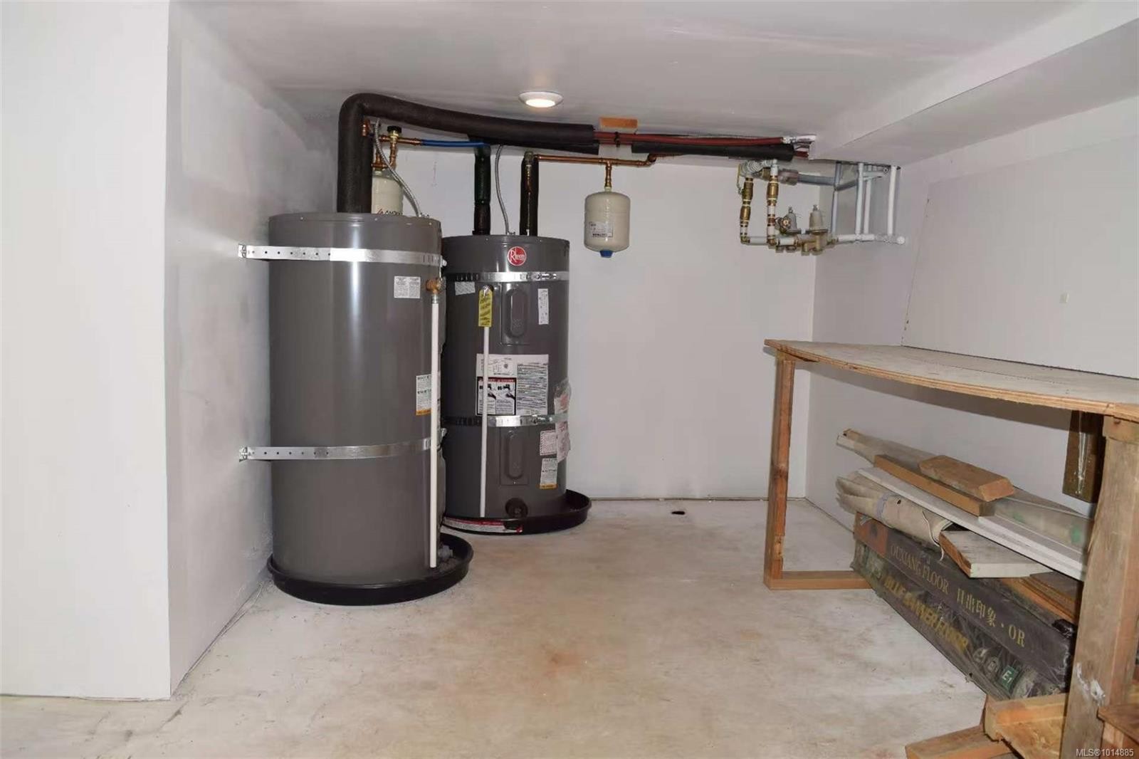 4037 Nelthorpe St, Saanich, BC