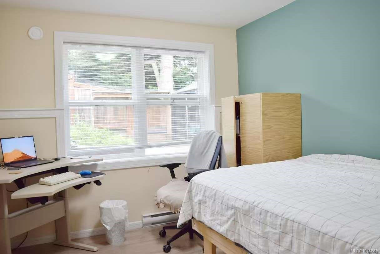 4037 Nelthorpe St, Saanich, BC