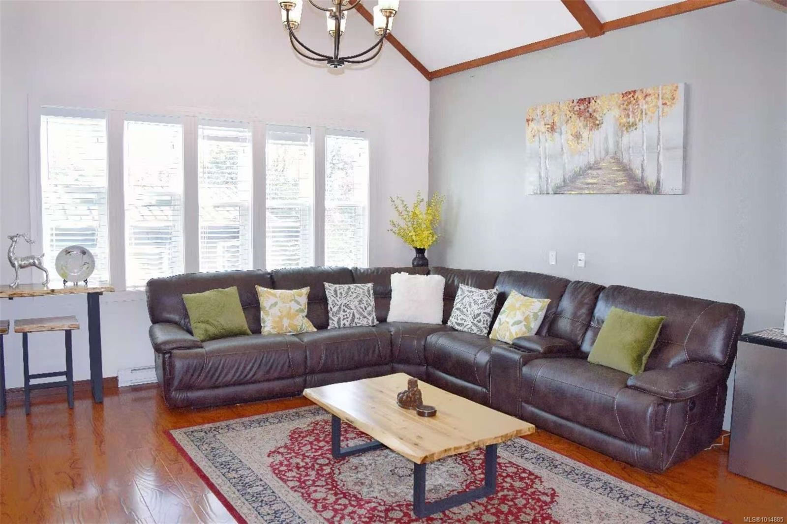 4037 Nelthorpe St, Saanich, BC