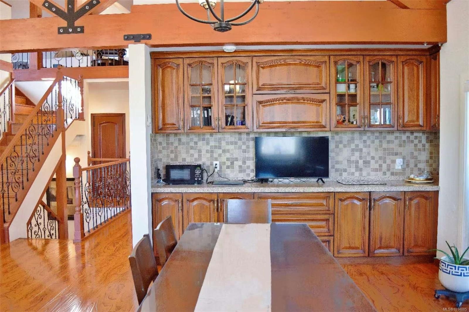 4037 Nelthorpe St, Saanich, BC