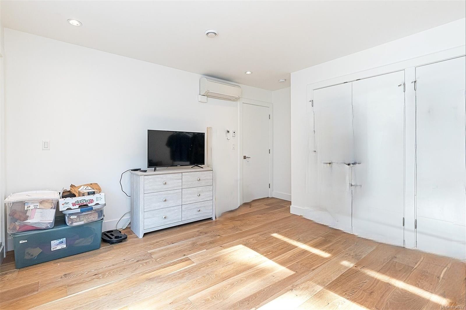 2555 Sinclair Rd, Saanich, BC