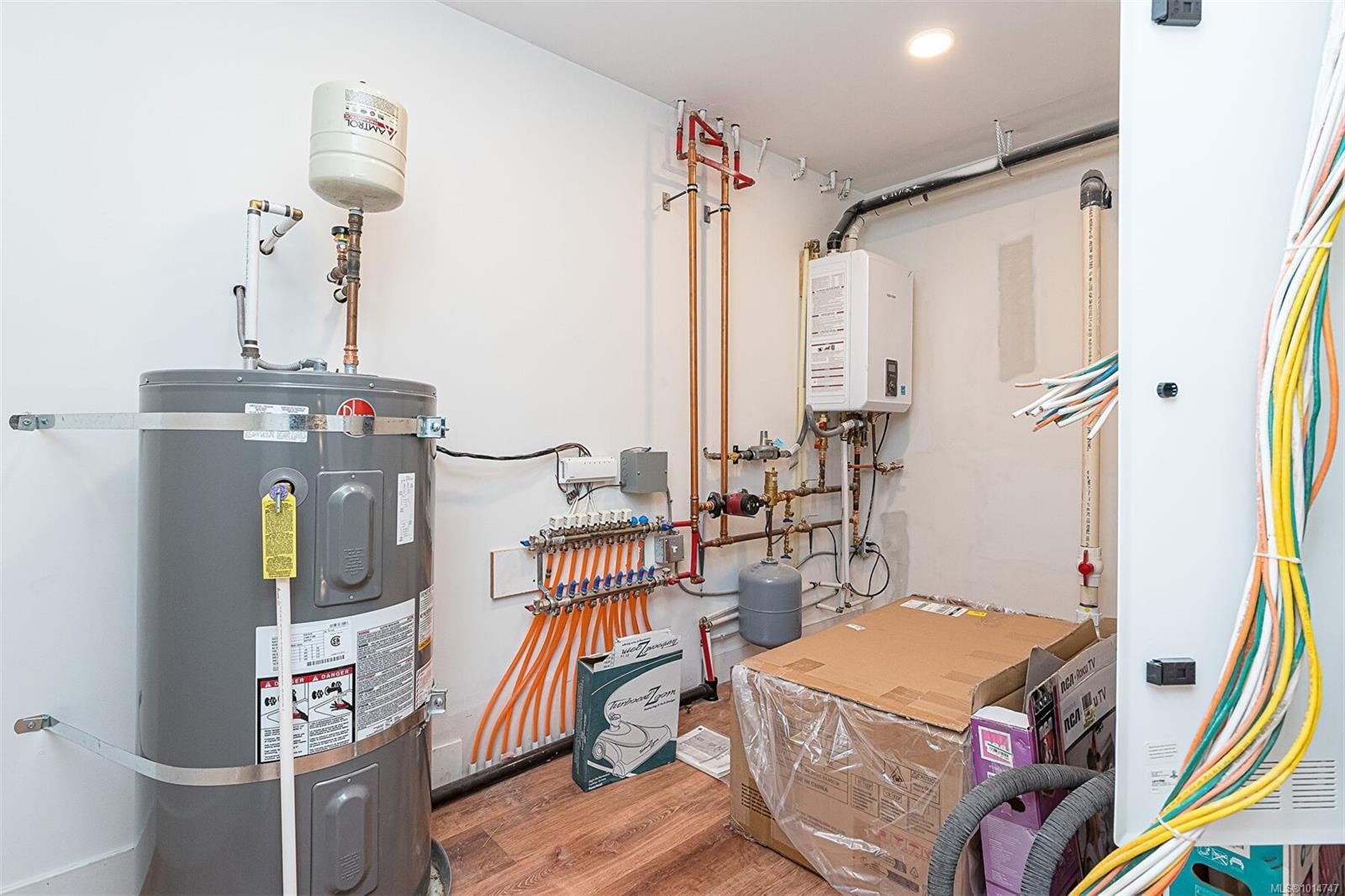 2555 Sinclair Rd, Saanich, BC