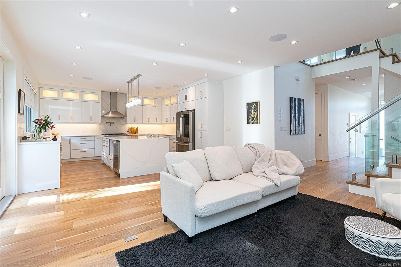 2555 Sinclair Rd, Saanich, BC