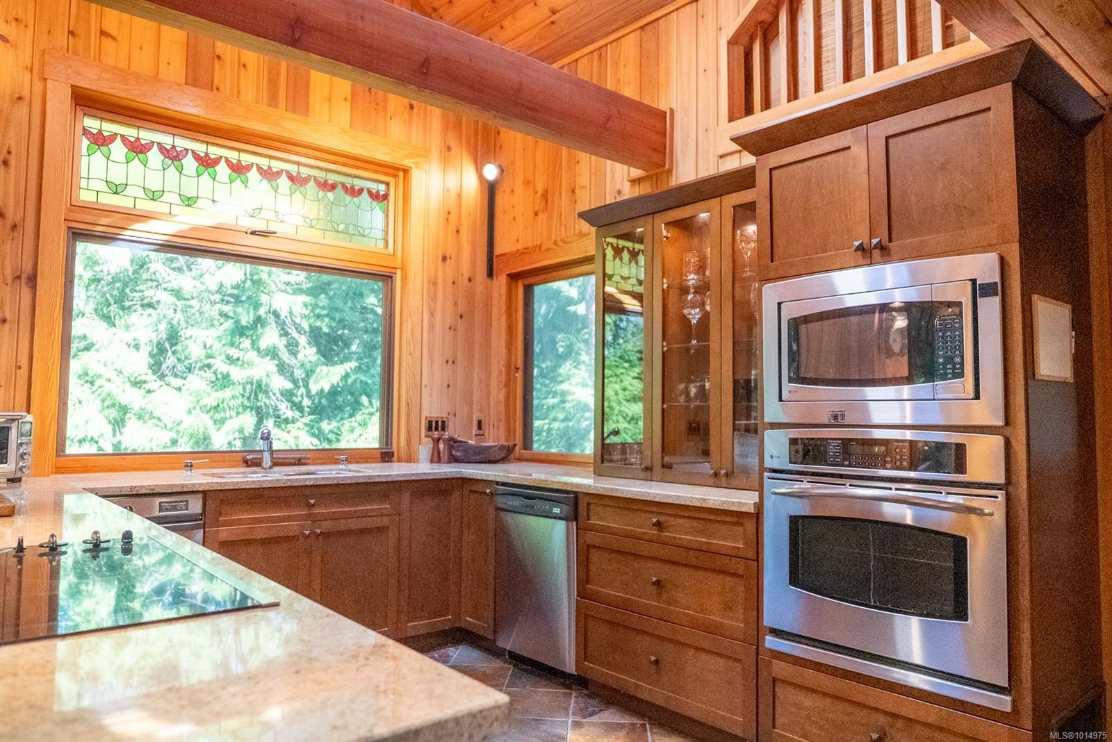 8807 Ainslie Point Rd, Pender Island, BC