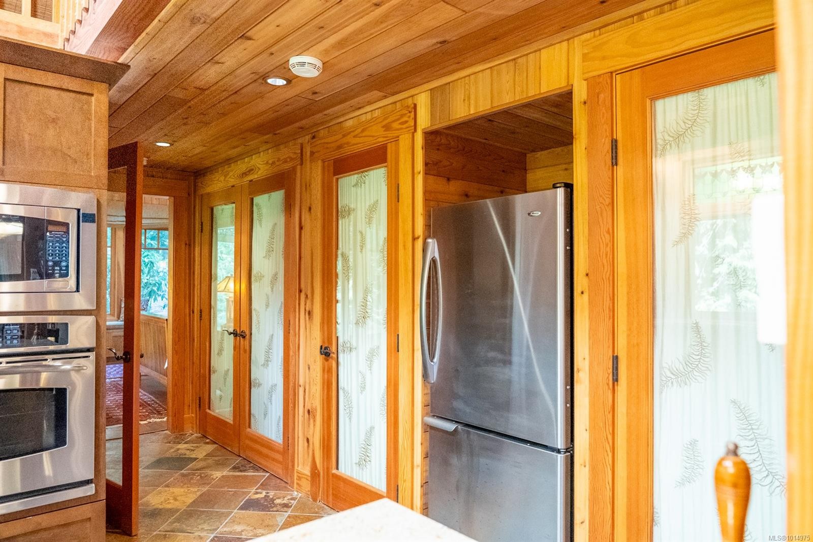 8807 Ainslie Point Rd, Pender Island, BC