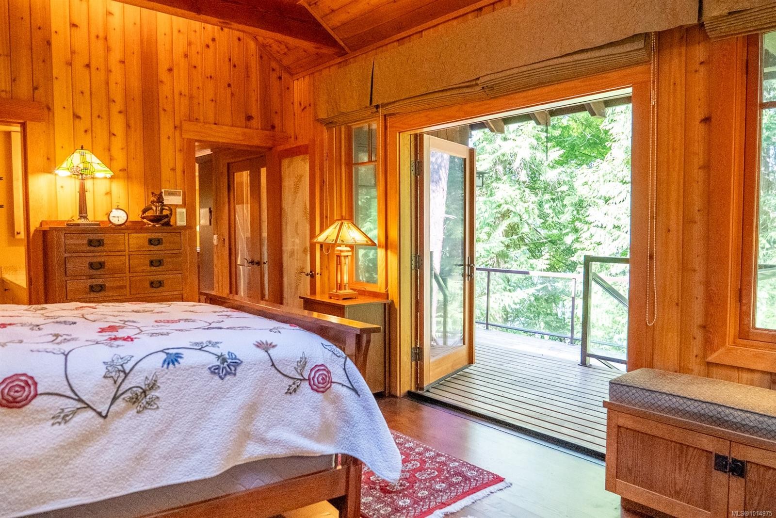 8807 Ainslie Point Rd, Pender Island, BC