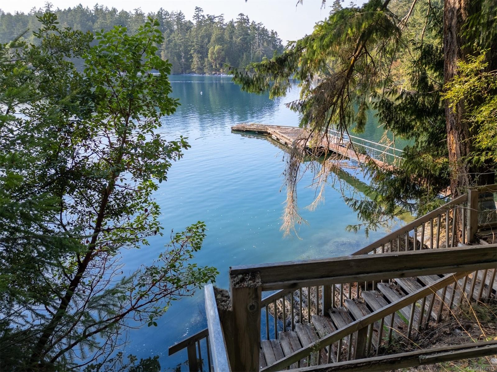 8807 Ainslie Point Rd, Pender Island, BC