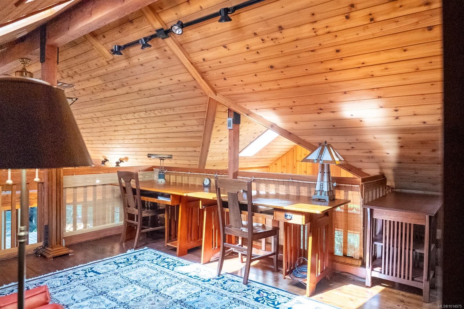 8807 Ainslie Point Rd, Pender Island, BC