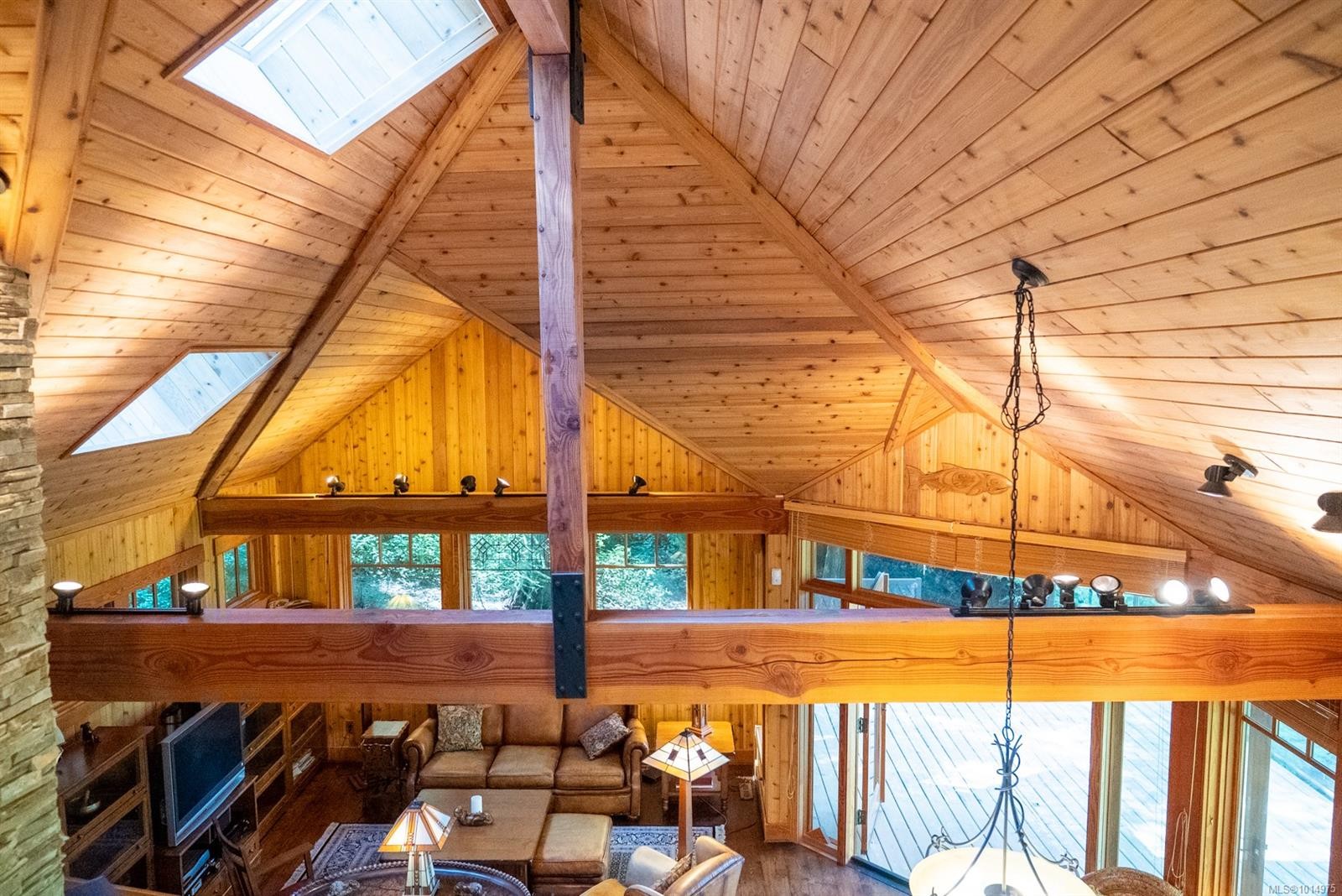 8807 Ainslie Point Rd, Pender Island, BC