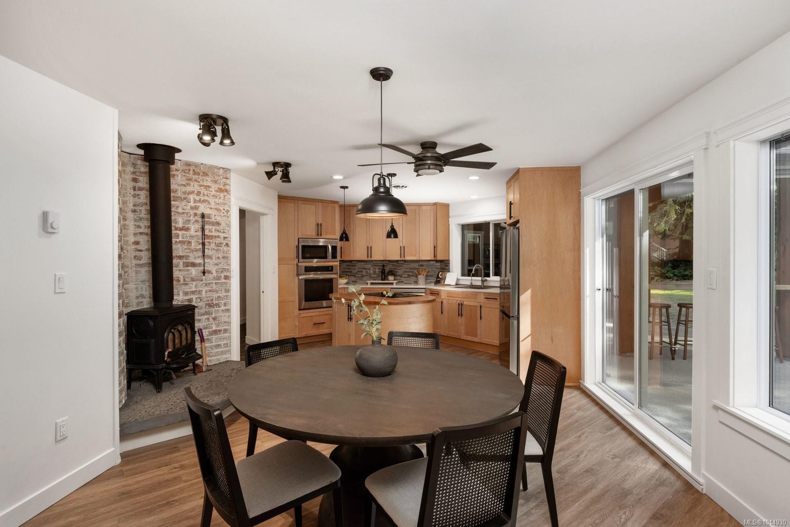 2656 Moncur Rd, Shawnigan Lake, BC