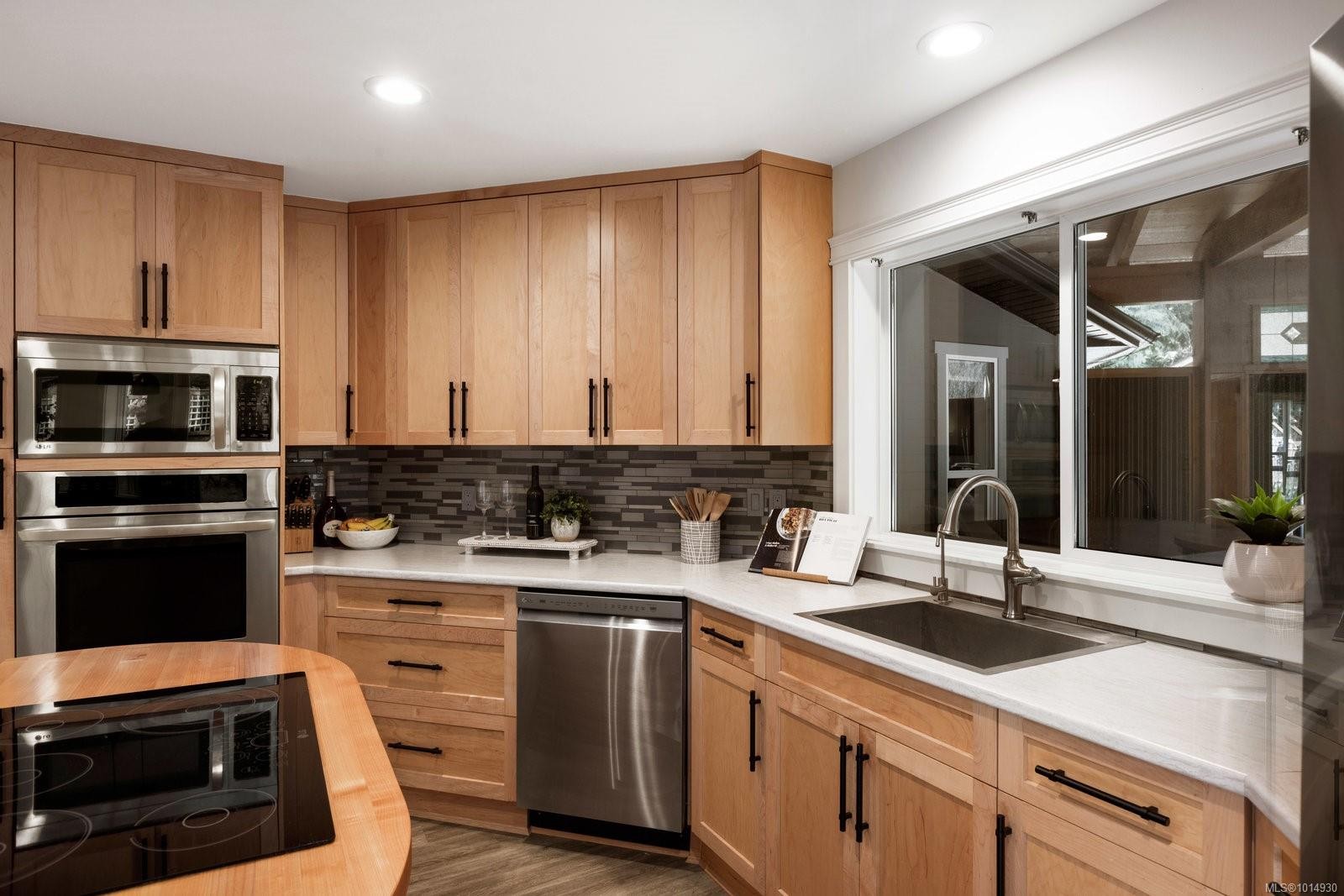 2656 Moncur Rd, Shawnigan Lake, BC