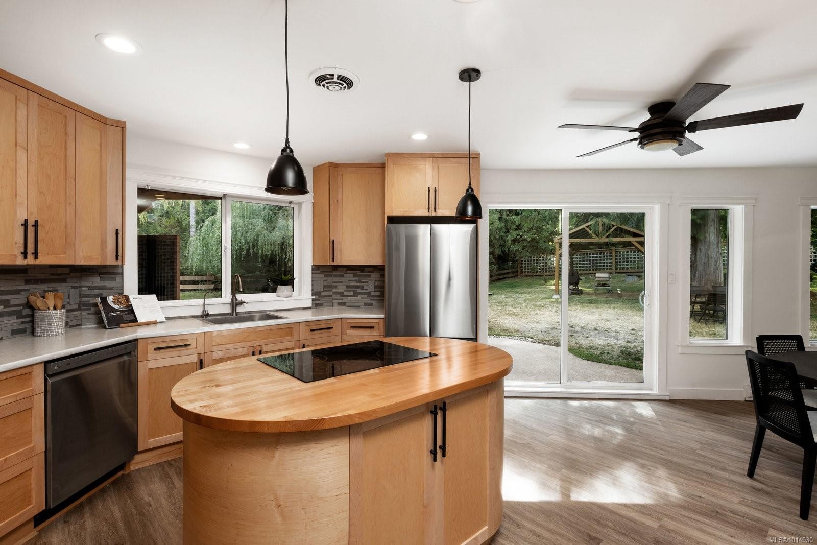 2656 Moncur Rd, Shawnigan Lake, BC