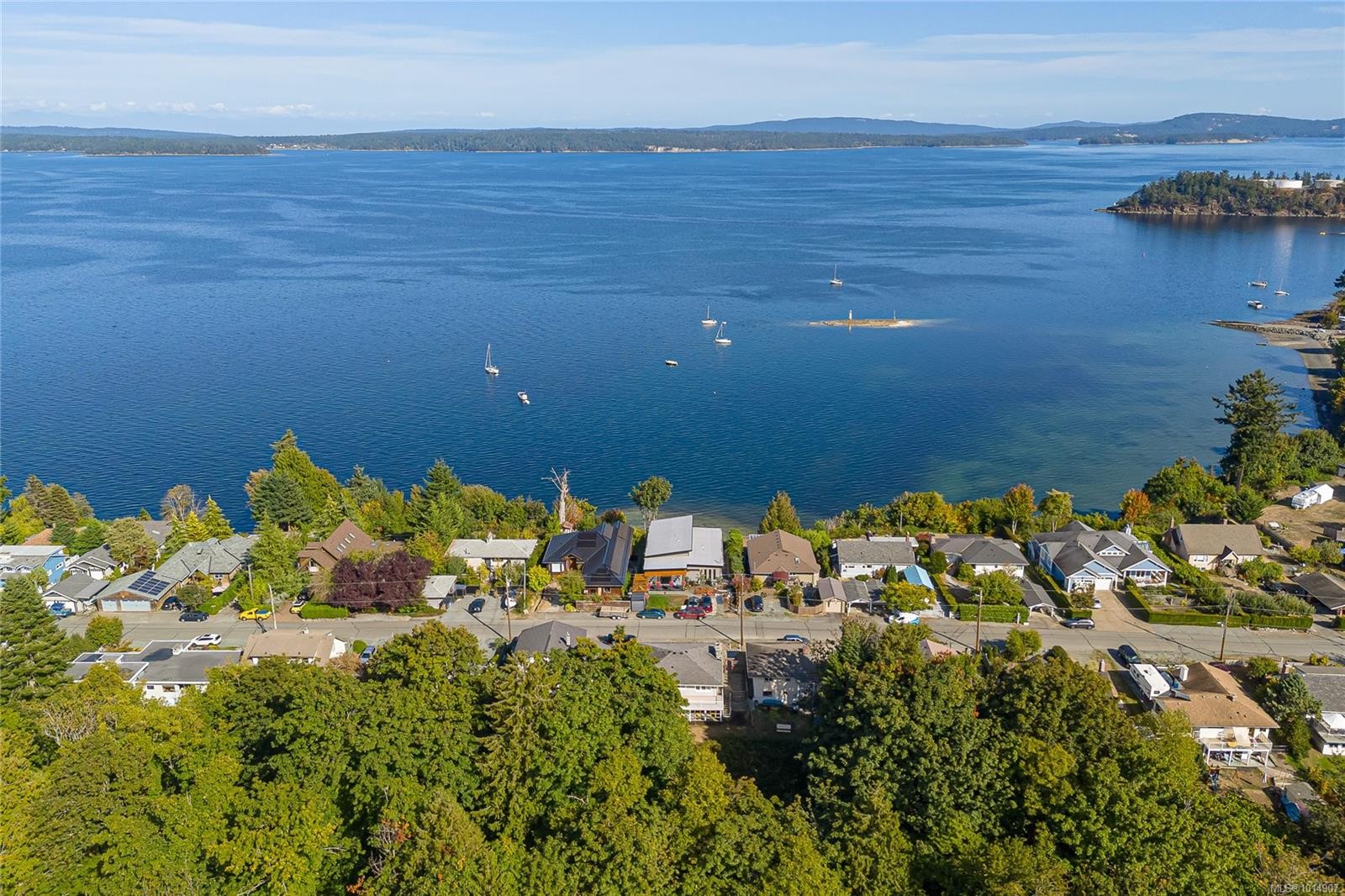 9992 Beach Dr, Chemainus, BC