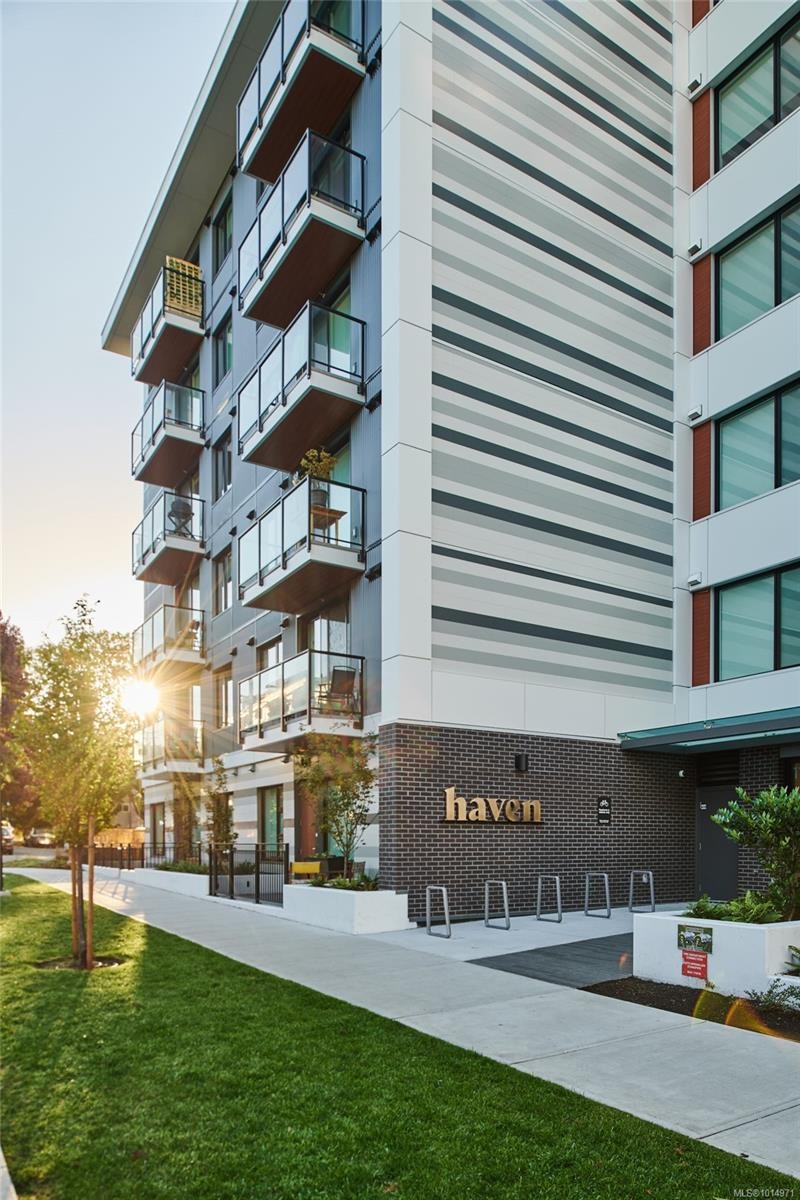 116-1115 Johnson St, Victoria, BC - Outdoor
