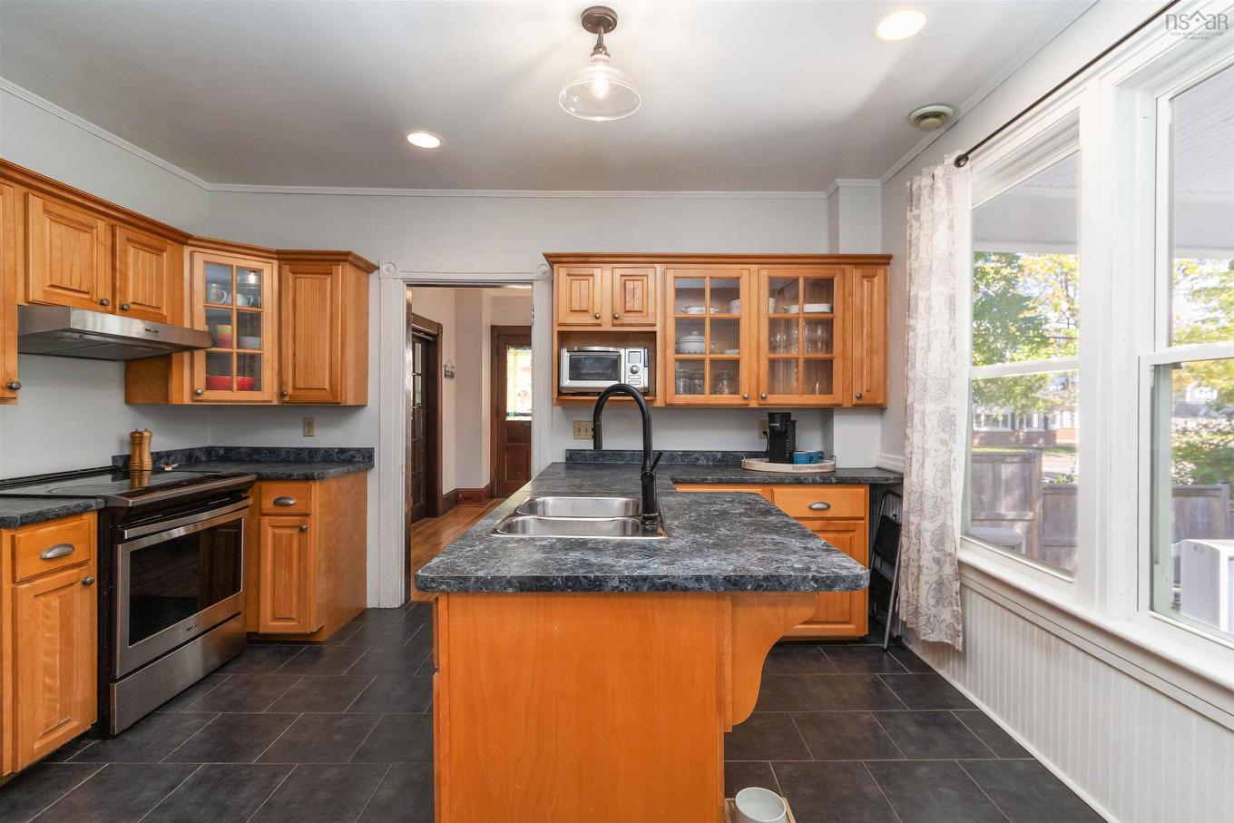 61 York Street, Bridgewater, NS