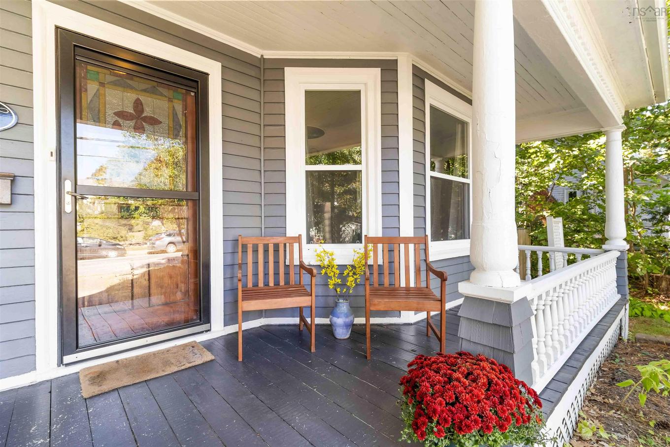 61 York Street, Bridgewater, NS