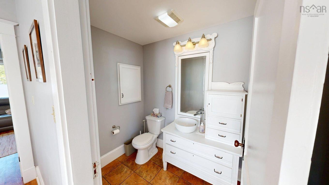 1518/1520 Bridge Street, Kingston, NS