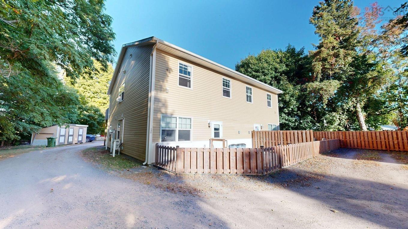 1518/1520 Bridge Street, Kingston, NS