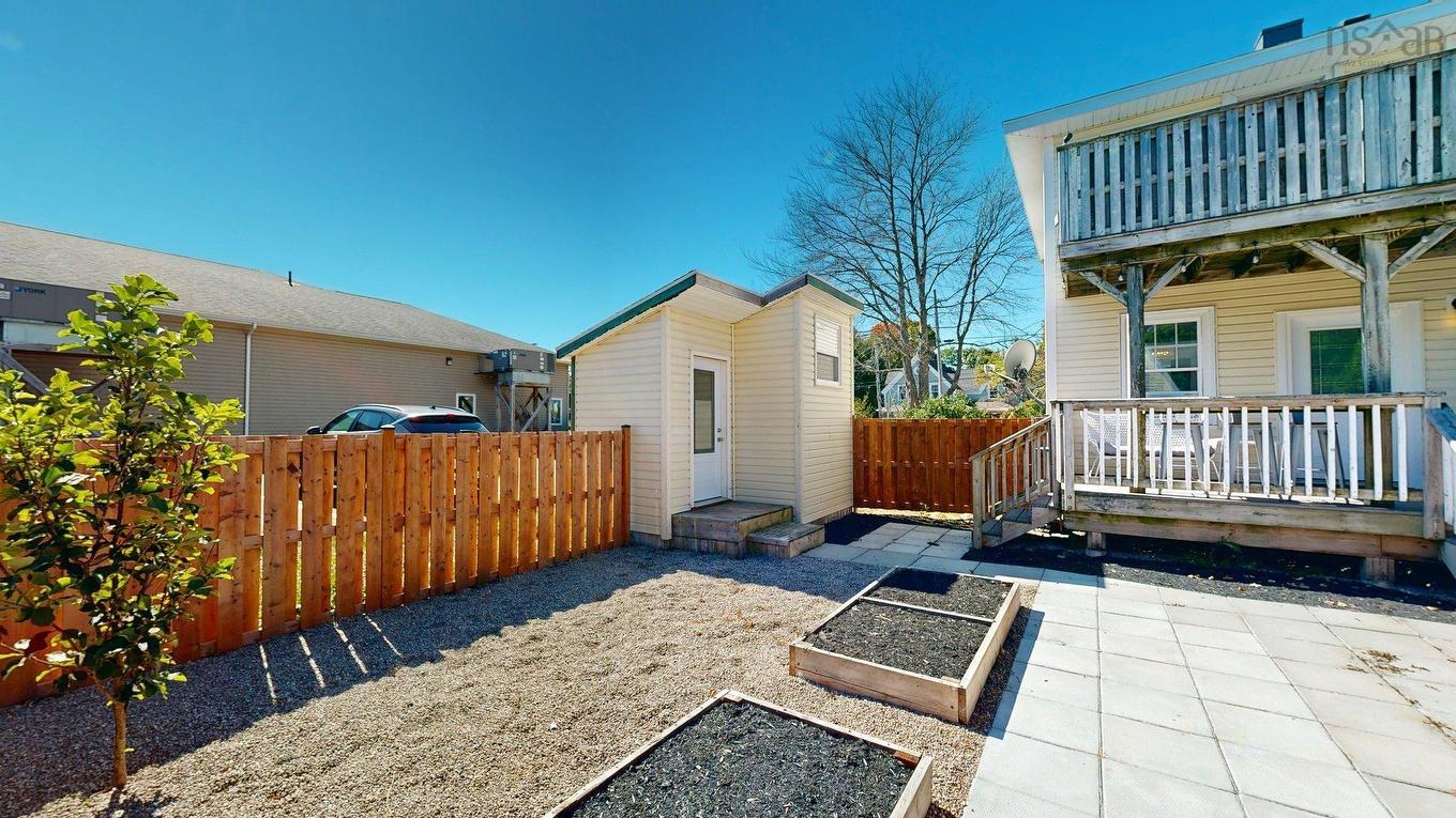 1518/1520 Bridge Street, Kingston, NS