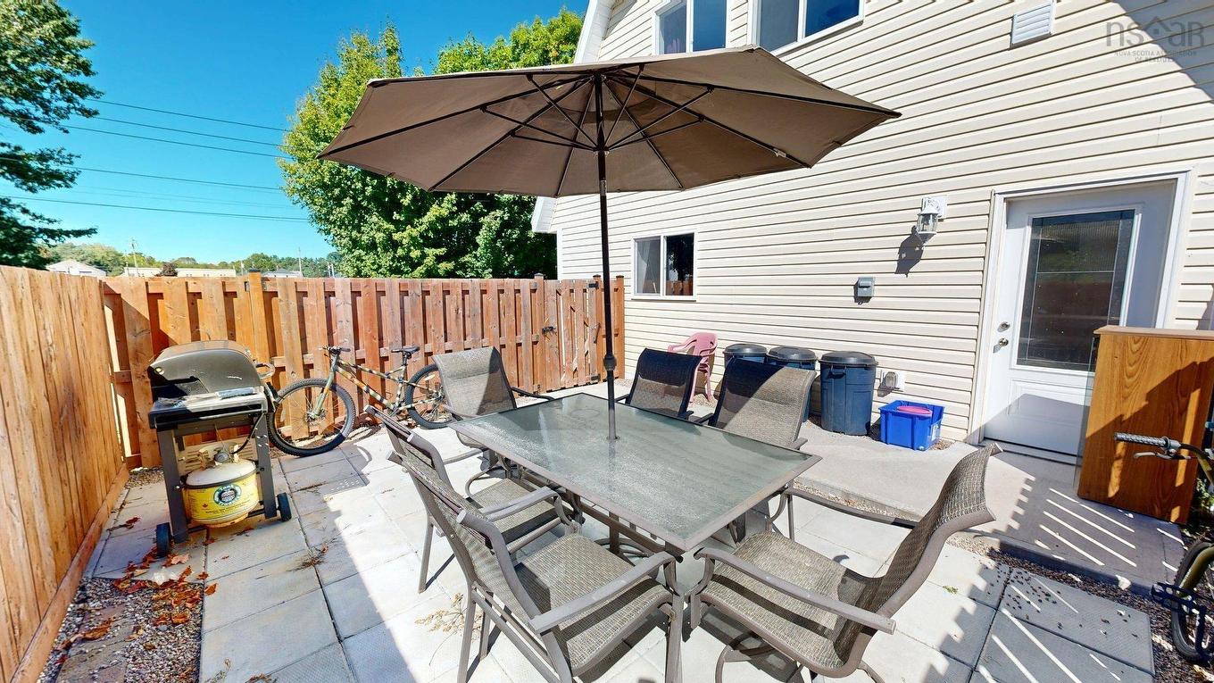 1518/1520 Bridge Street, Kingston, NS