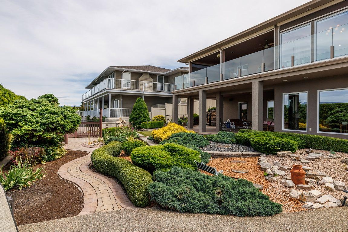 370 Sandpiper Street, Kelowna, BC - Outdoor With Balcony With Deck Patio Veranda