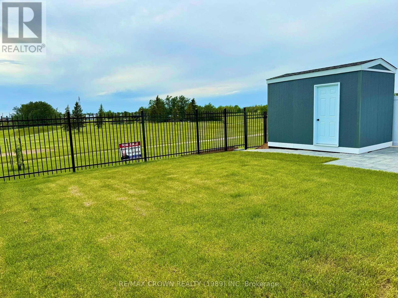 18 Golf Street, Kapuskasing, ON - Outdoor