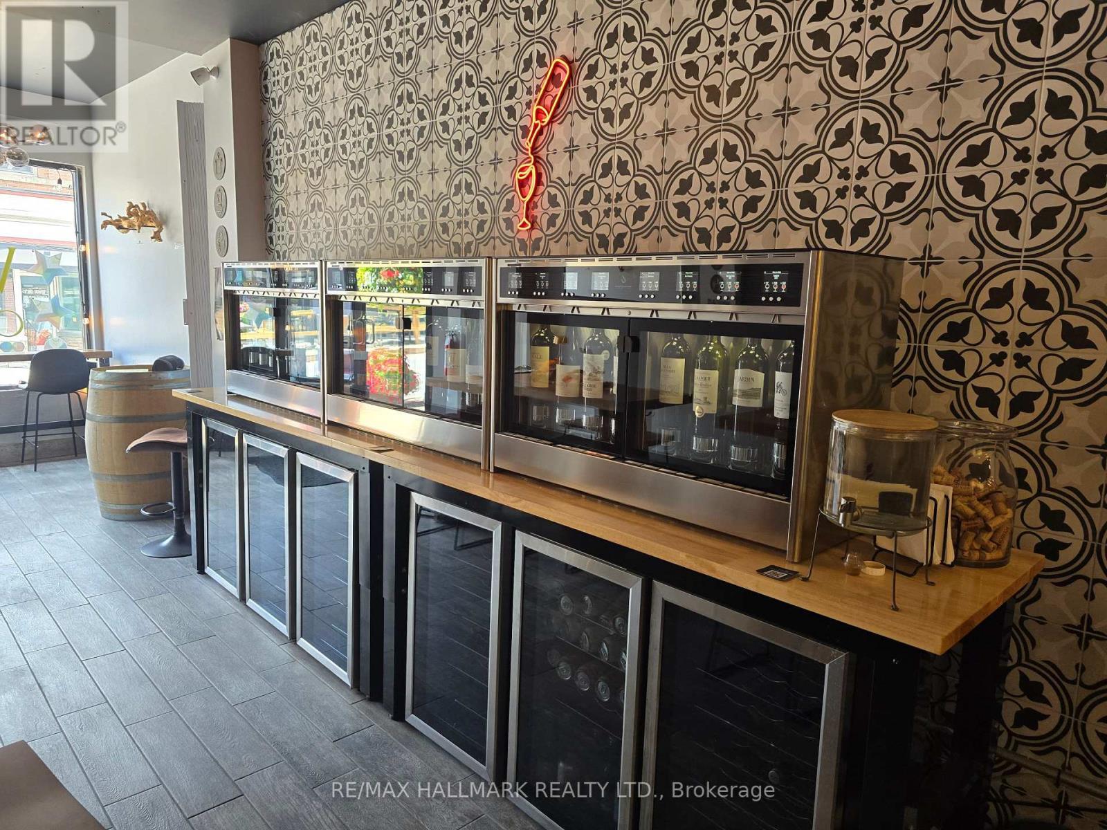 186 Main Street S, Newmarket, ON